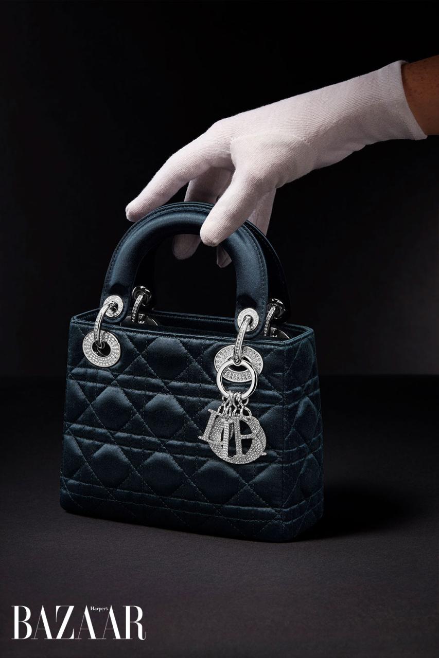 Dior tái bản chiếc túi Lady Dior mini của công nương Diana