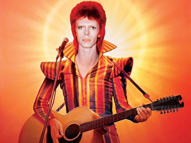 Bảo tàng Anh mua lại kho lưu trữ khổng lồ về David Bowie  - Ảnh 1.