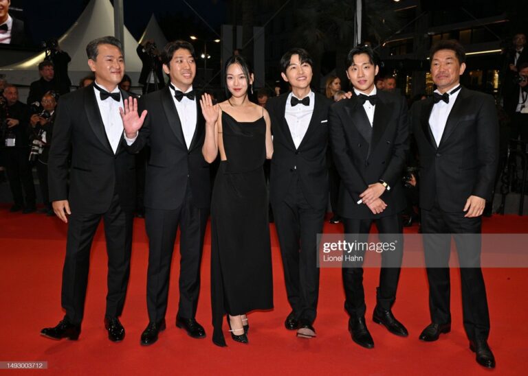 Thảm đỏ Cannes 2023 ngày 9: Song Joong Ki giữ khoảng cách bên mỹ nhân, Heidi Klum và dàn "thiên thần" đại náo sự kiện