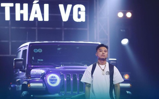 Tập 1 Rap Việt mùa 3: HLV Việt kiều ít nói, sử dụng ngôn ngữ nào trên sóng?