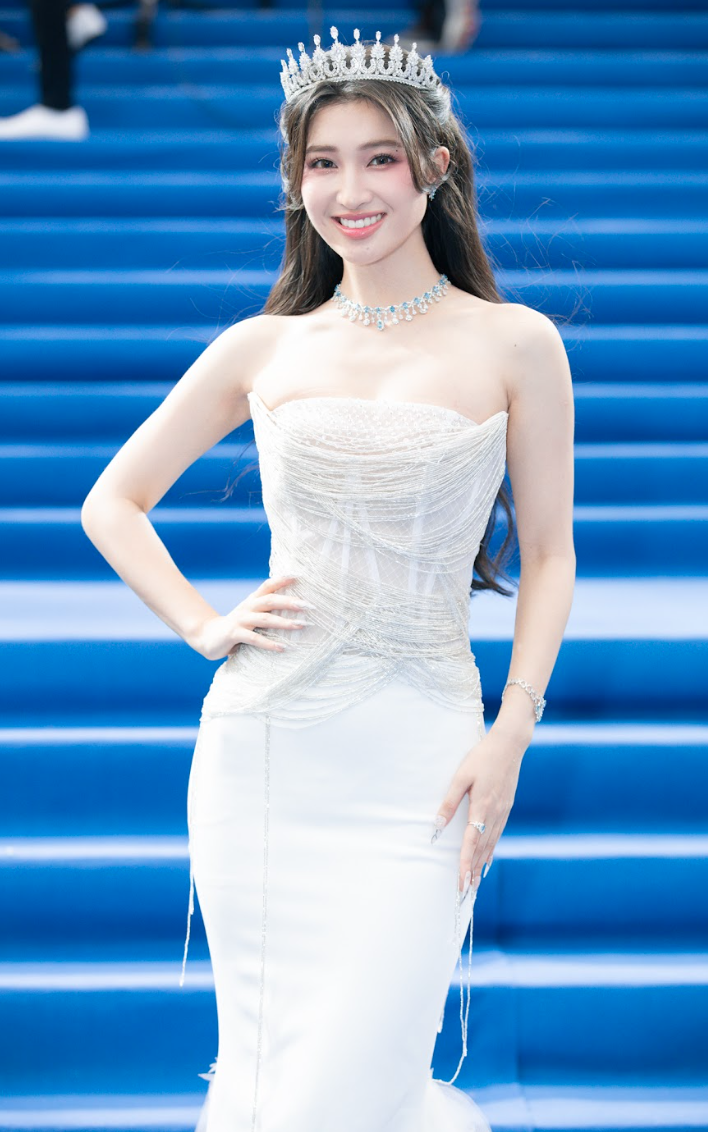 Thảm đỏ chung khảo Miss World Vietnam: Mai Phương gợi cảm nổi bật, Phương Nhi - Tiểu Vy cùng dàn mỹ nhân đổ bộ - Ảnh 3.