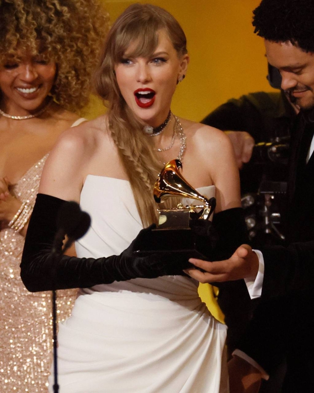 Kết quả Grammy 2024: Taylor Swift và Miley Cyrus đại thắng Big Four, Billie Eilish là chủ nhân Ca khúc của năm - Ảnh 3.